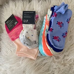 New! Bundle of 10 pair of socks!